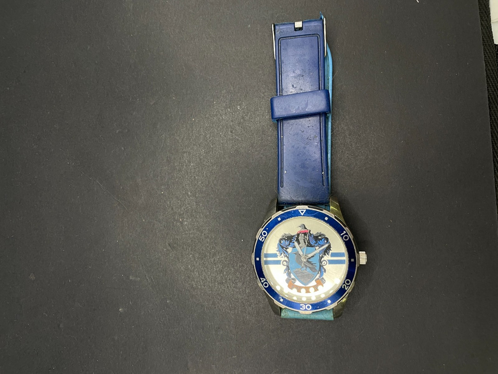 Rare Harry Potter Ravenclaw Crest Accutime Watch Silver Tone Blue Band Bezel